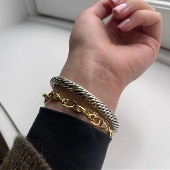 David Yurman Cable Bracelet with Gold Dome and Diamonds - Picture 5 of 8